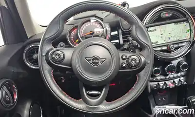 Mini Cooper 2020 2.0 Автомат в Москве № 223536, миниатюра 8