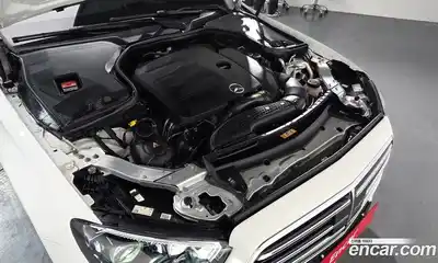 Mercedes-Benz E-Class, 2023