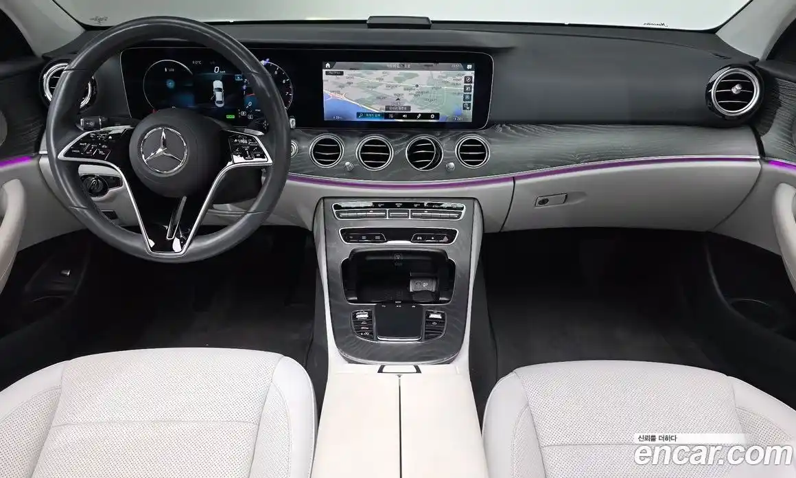 Mercedes-Benz E-Class 2023 2.0 Автомат в Москве № 225138, фото 16