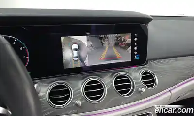 Mercedes-Benz E-Class 2023 2.0 Автомат в Москве № 225138, миниатюра 5