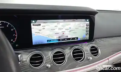 Mercedes-Benz E-Class 2023 2.0 Автомат в Москве № 225138, миниатюра 7