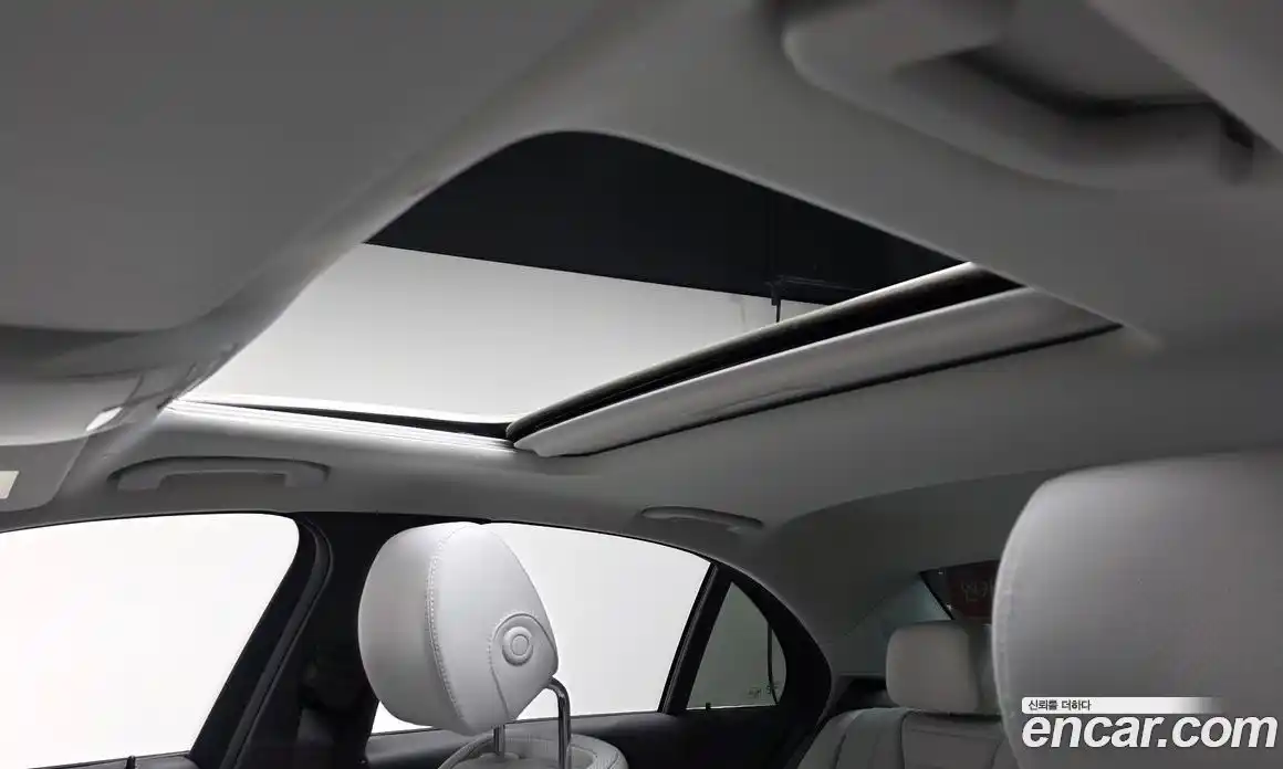 Mercedes-Benz E-Class 2023 2.0 Автомат в Москве № 225138, фото 9