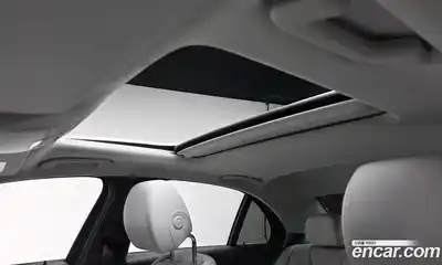 Mercedes-Benz E-Class 2023 2.0 Автомат в Москве № 225138, миниатюра 9