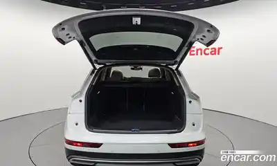 Audi Q5 2023 2.0 Автомат в Москве № 229675, миниатюра 12