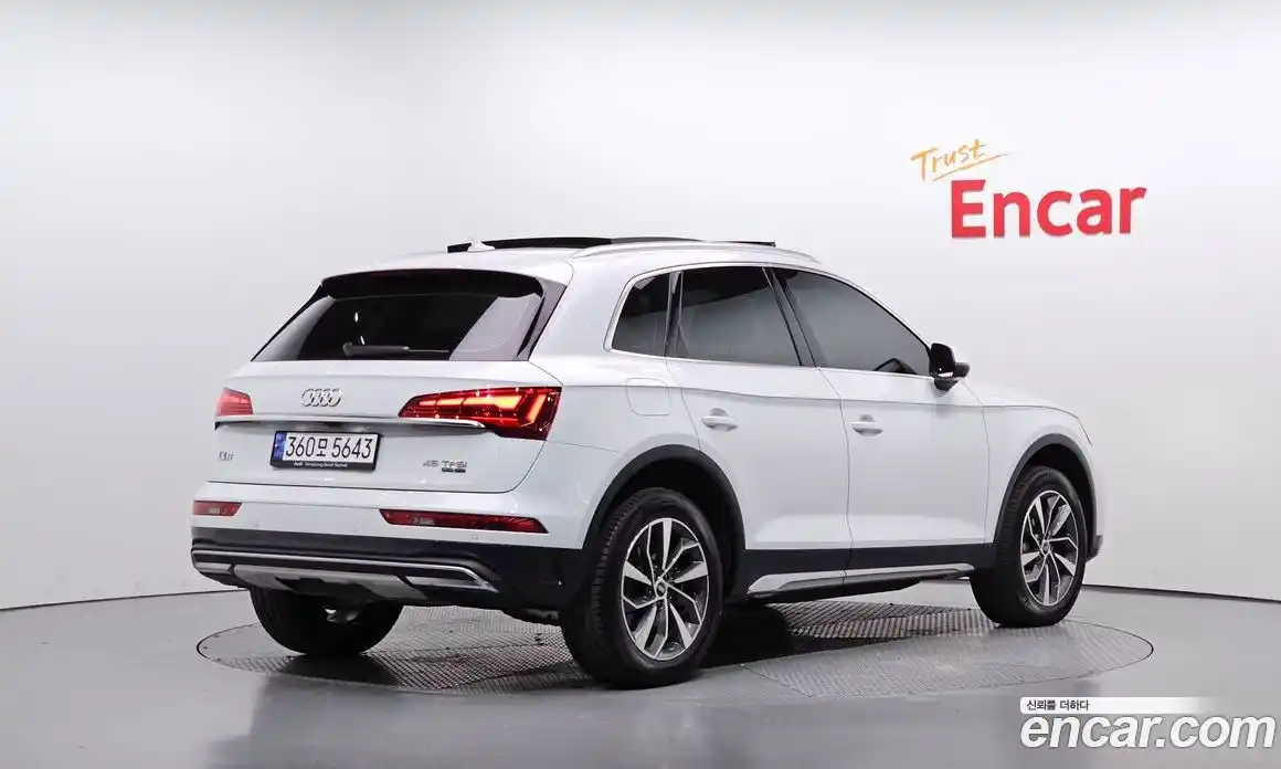 Audi Q5 2023 2.0 Автомат в Москве № 229675, фото 17