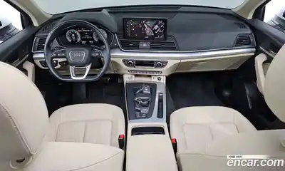 Audi Q5 2023 2.0 Автомат в Москве № 229675, миниатюра 3