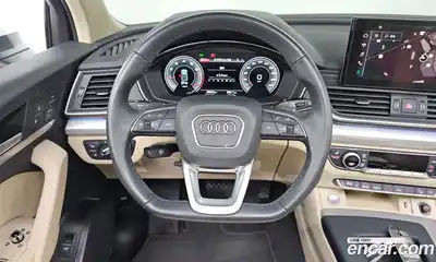 Audi Q5 2023 2.0 Автомат в Москве № 229675, миниатюра 5