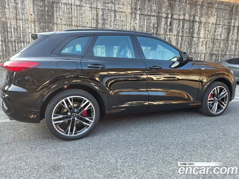 Audi Q5 2025 2.0 Автомат в Москве № 230225, фото 7