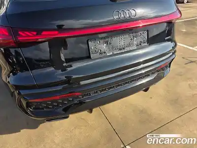 Audi Q5 2025 2.0 Автомат в Москве № 230229, миниатюра 12