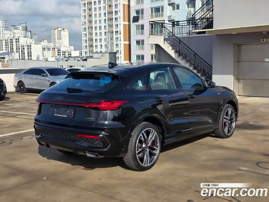 Audi Q5 2025 2.0 Автомат в Москве № 230229, фото 4
