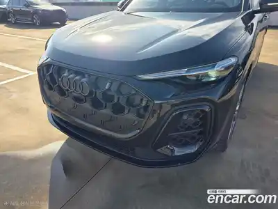 Audi Q5 2025 2.0 Автомат в Москве № 230229, миниатюра 5