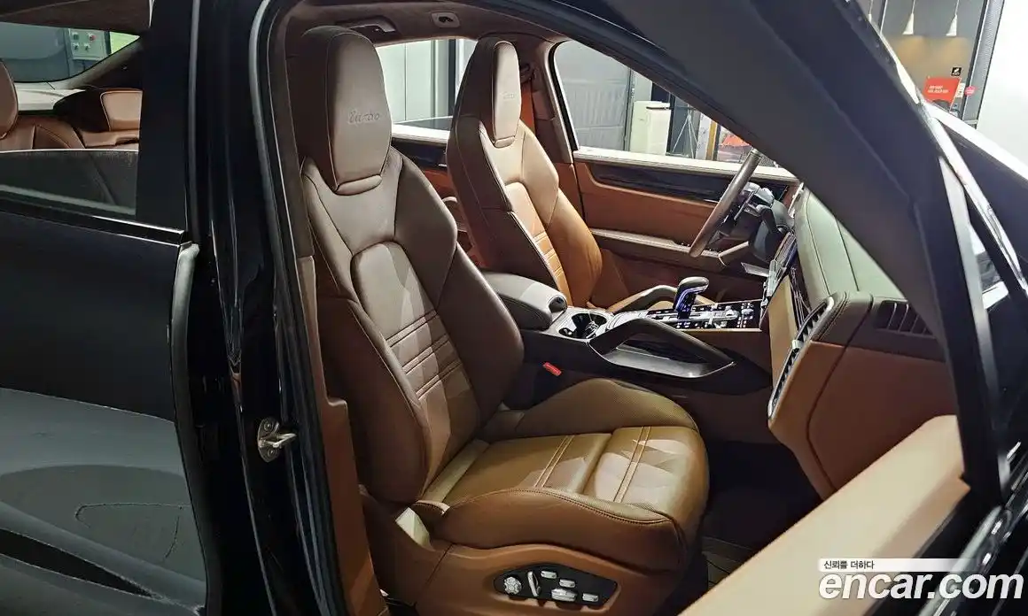 Porsche Cayenne 2021 4.0 Автомат в Москве № 230939, фото 20