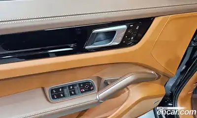 Porsche Cayenne 2021 4.0 Автомат в Москве № 230939, миниатюра 4