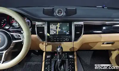 Porsche Macan 2017 3.0 Автомат в Москве № 230985, миниатюра 11
