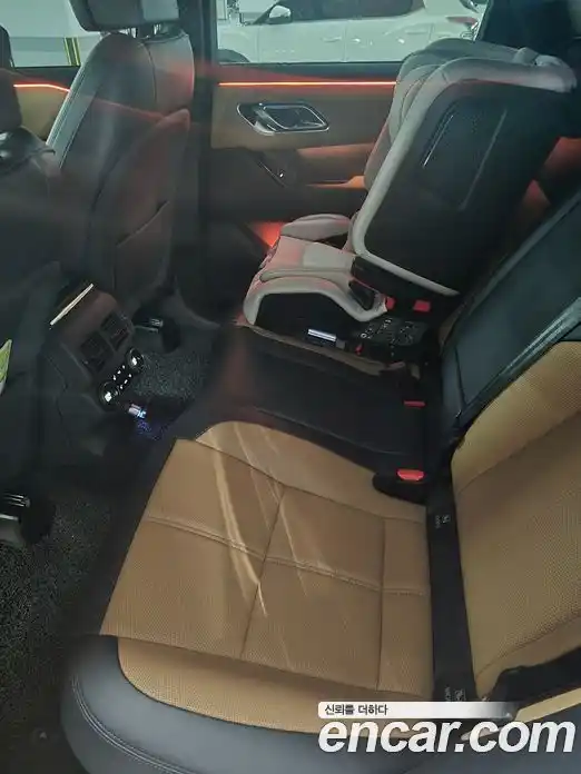 Land Rover Range-Rover Velar 2025 3.0 Автомат в Москве № 231320, фото 15