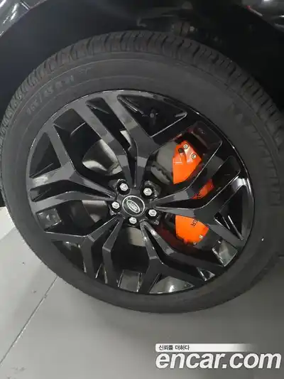 Land Rover Range-Rover Velar 2025 3.0 Автомат в Москве № 231320, миниатюра 5