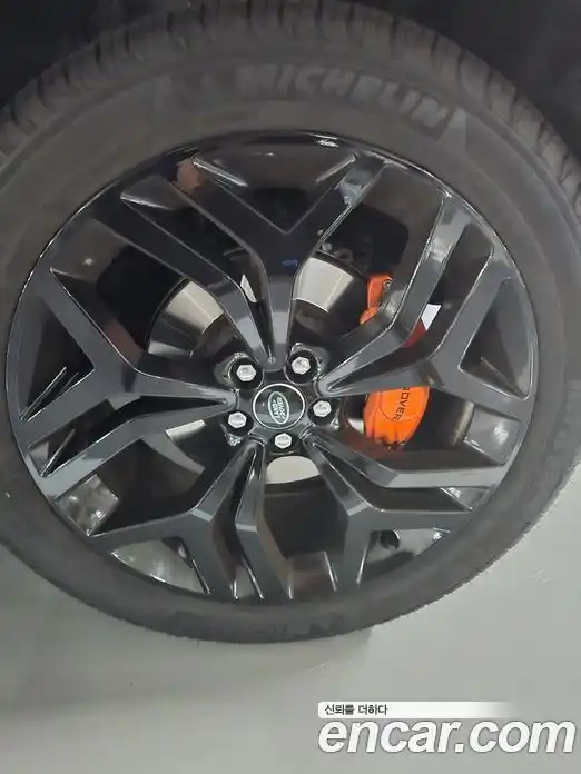 Land Rover Range-Rover Velar 2025 3.0 Автомат в Москве № 231320, фото 6