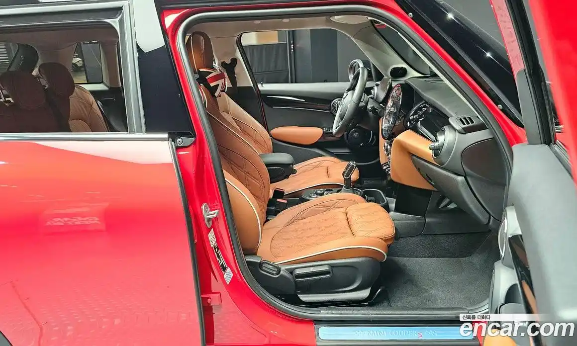 Mini Cooper 2024 2.0 Автомат в Москве № 231403, фото 18