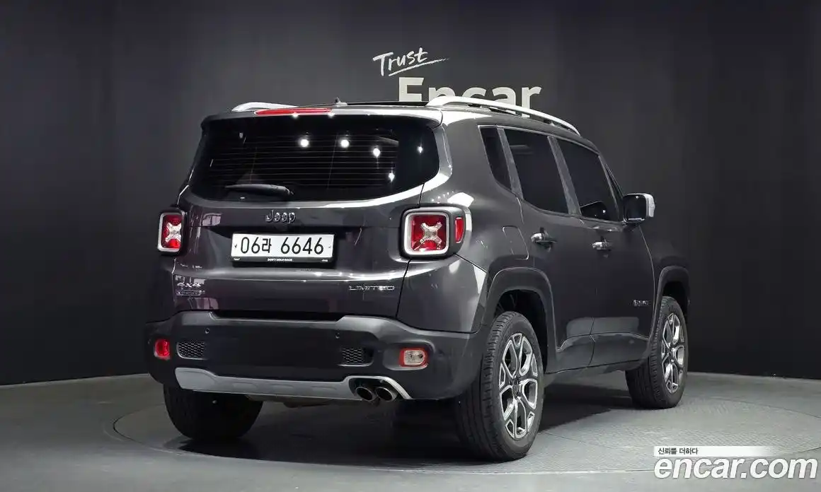 Jeep Renegade 2017 2.0 Автомат в Москве № 232542, фото 19