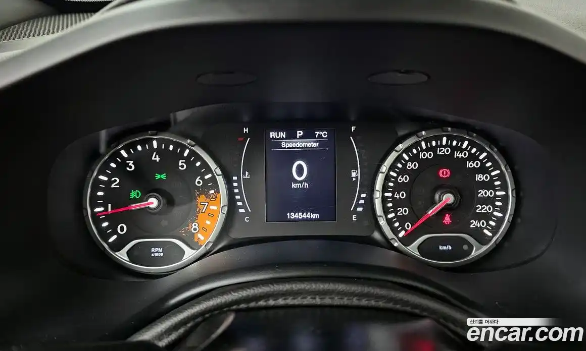 Jeep Renegade 2018 2.4 Автомат в Москве № 232680, фото 13