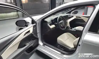 Toyota Camry 2025 2.5 Автомат в Москве № 232794, миниатюра 5