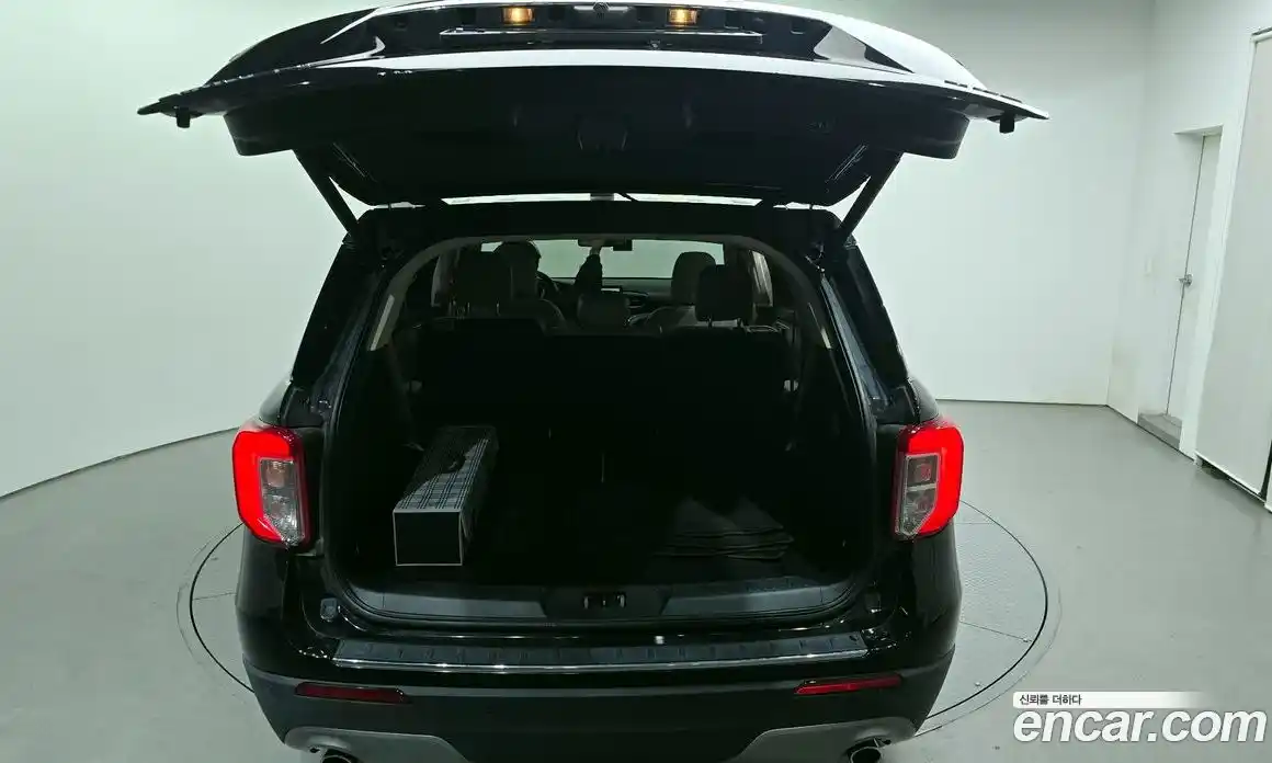 Ford Explorer 2021 2.3 Автомат в Москве № 233114, фото 13