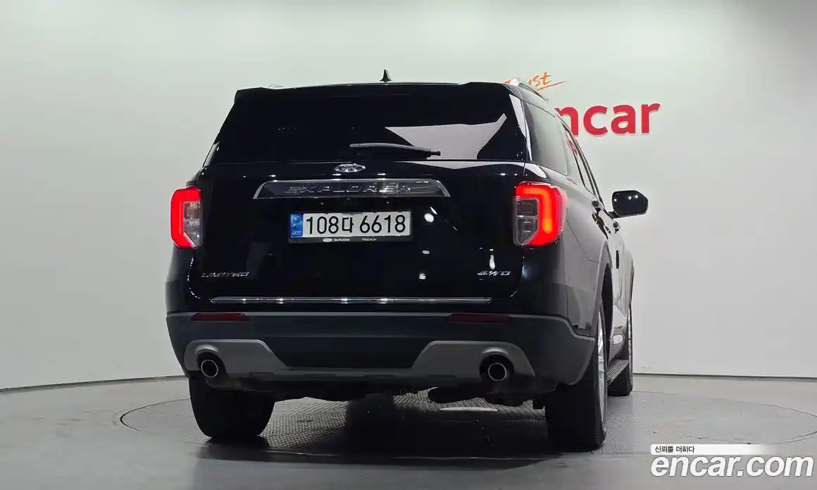 Ford Explorer 2021 2.3 Автомат в Москве № 233114, фото 2