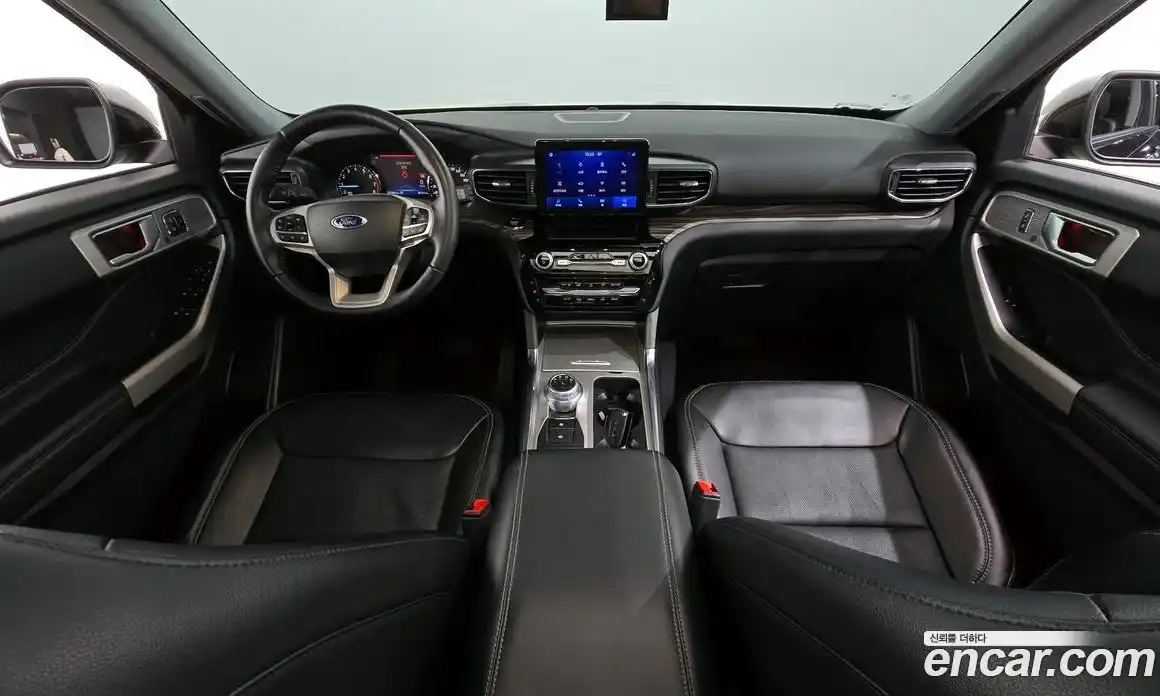 Ford Explorer 2023 2.3 Автомат в Москве № 233200, фото 2