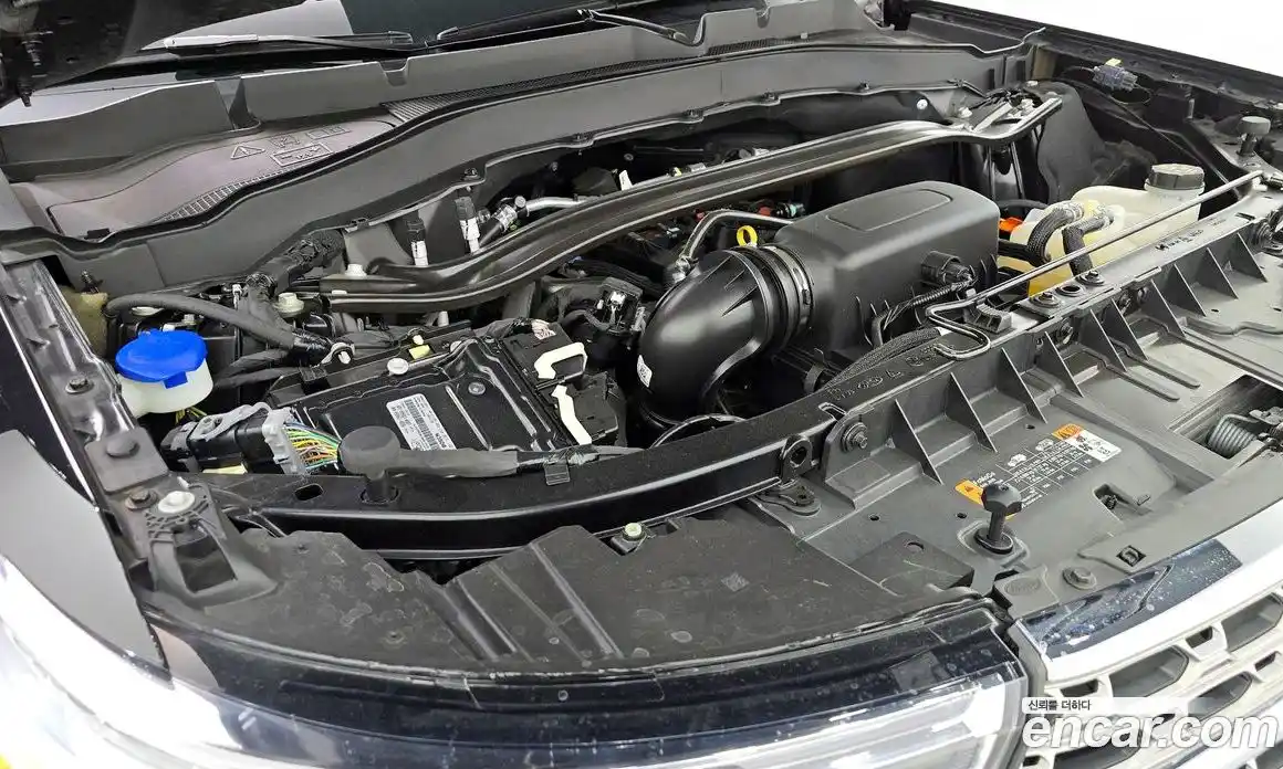 Ford Explorer 2023 2.3 Автомат в Москве № 233200, фото 9