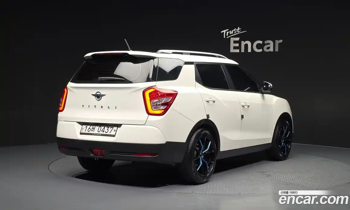 SsangYong TIBOLI 2016 1.6 Автомат в Москве № 235532, фото 17