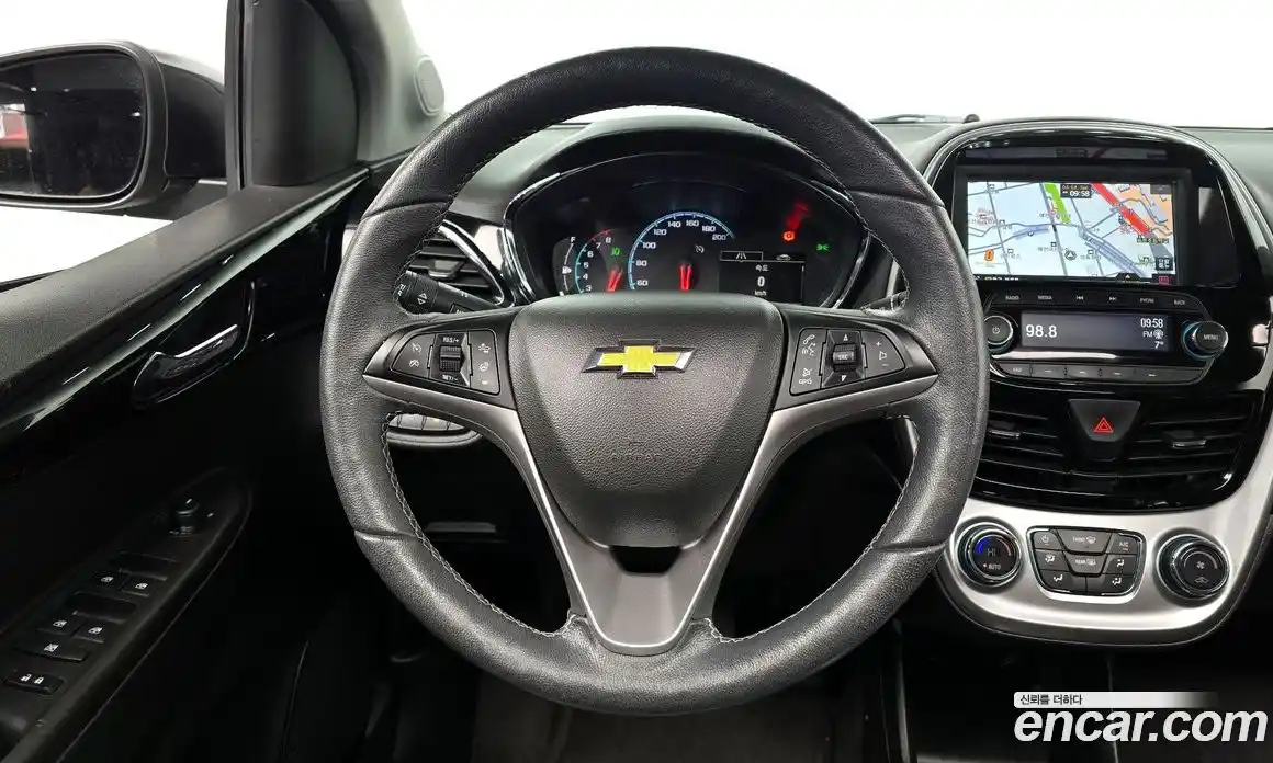 Chevrolet Spark 2017 1.0 Автомат в Москве № 237126, фото 13