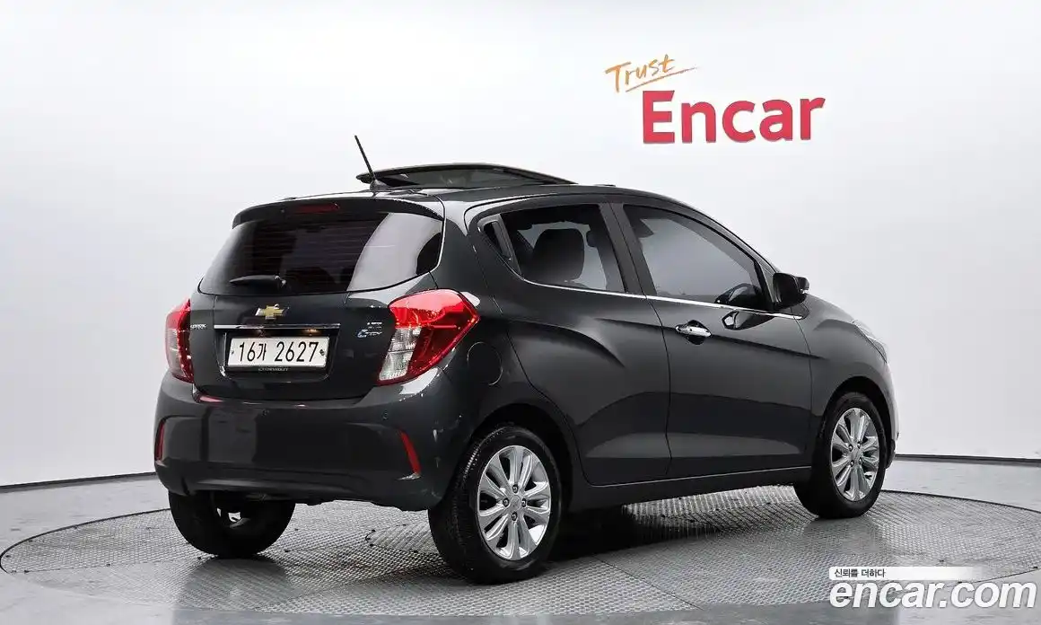 Chevrolet Spark 2017 1.0 Автомат в Москве № 237126, фото 15