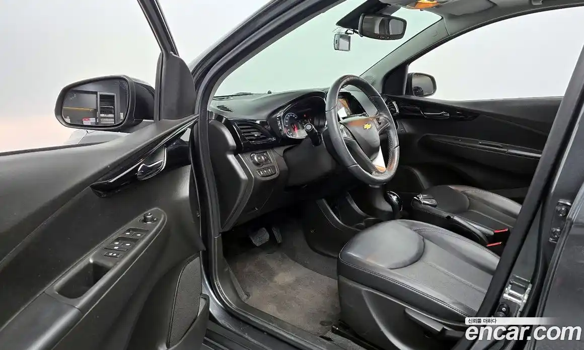 Chevrolet Spark 2017 1.0 Автомат в Москве № 237126, фото 18