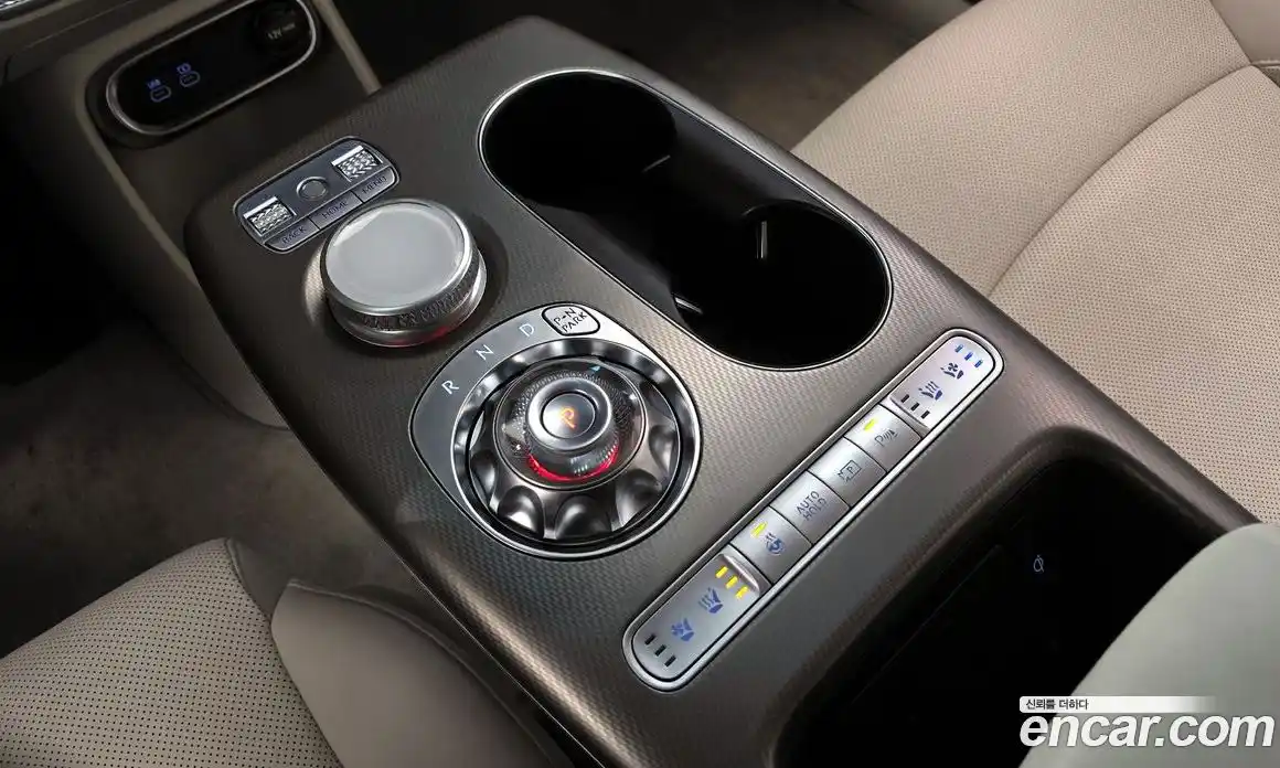 Genesis GV60 2023 0.1 Автомат в Москве № 24123, фото 1