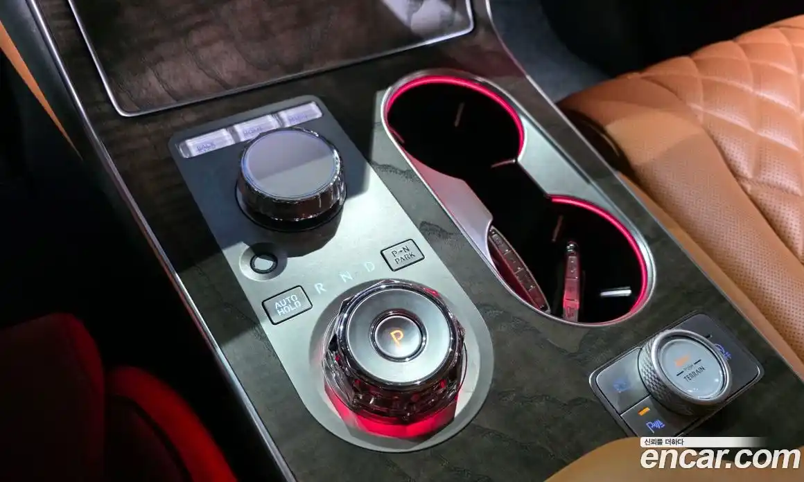 Genesis GV80 2024 2.5 Автомат в Москве № 24798, фото 18