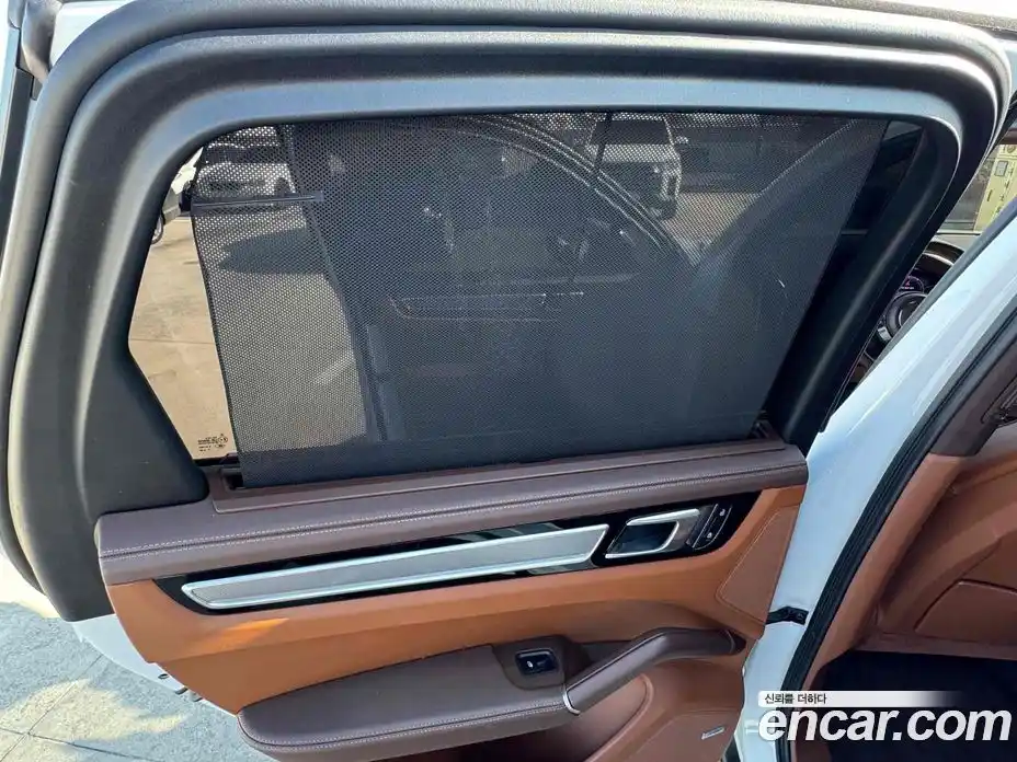 Porsche Cayenne 2023 3.0 Автомат в Москве № 251557, фото 14