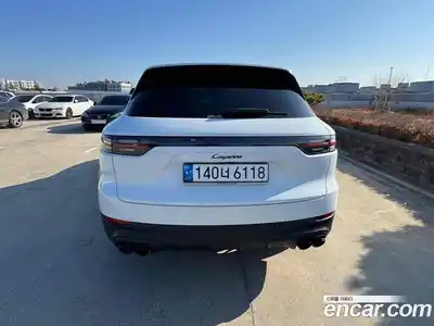 Porsche Cayenne 2023 3.0 Автомат в Москве № 251557, миниатюра 8