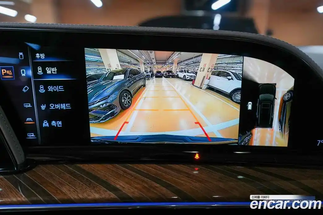 Cadillac Escalade 2023 6.2 Автомат в Москве № 256362, фото 12