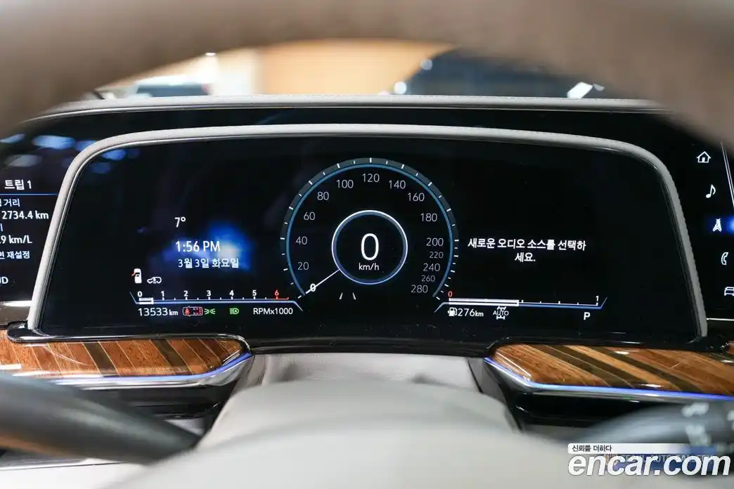 Cadillac Escalade 2023 6.2 Автомат в Москве № 256362, фото 20