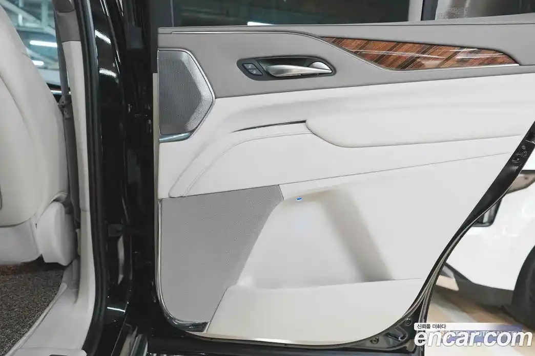 Cadillac Escalade 2023 6.2 Автомат в Москве № 256362, фото 7