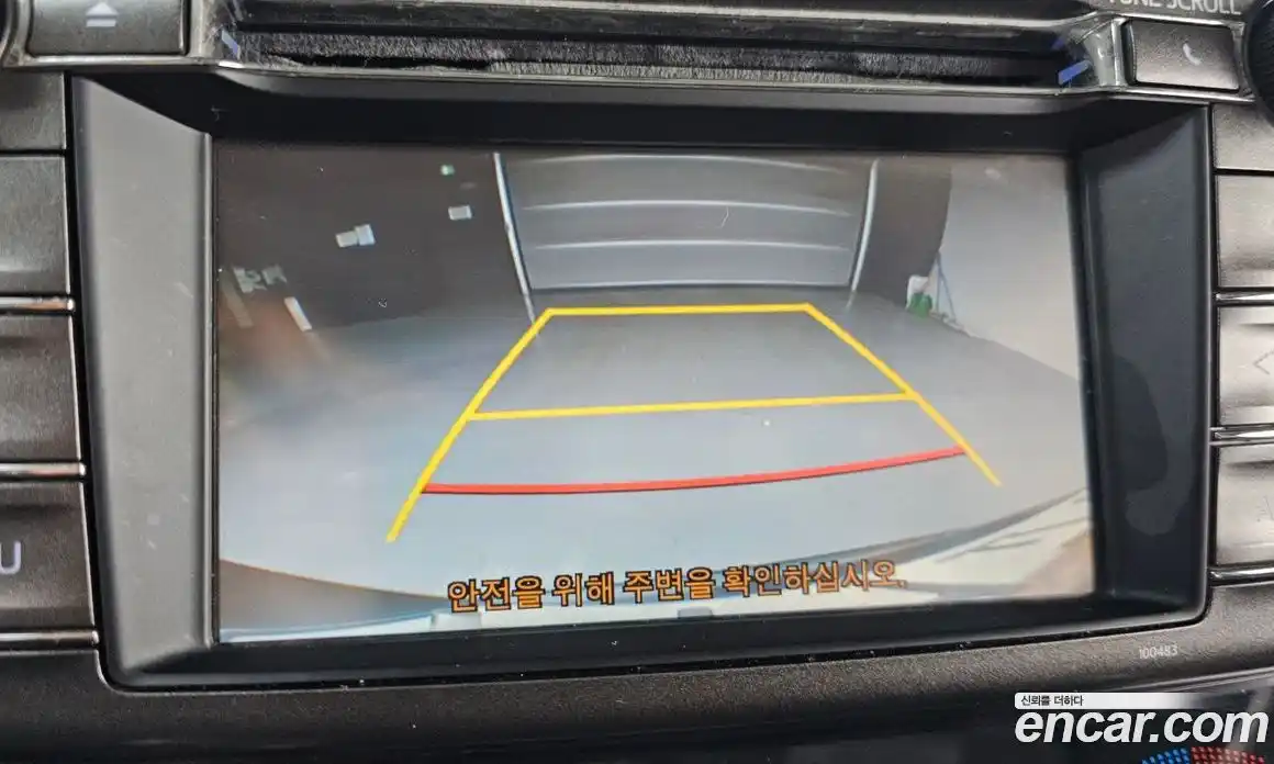 Toyota RAV4 2015 2.5 Автомат в Москве № 258840, фото 15