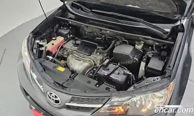 Toyota RAV4 2015 2.5 Автомат в Москве № 258840, миниатюра 6