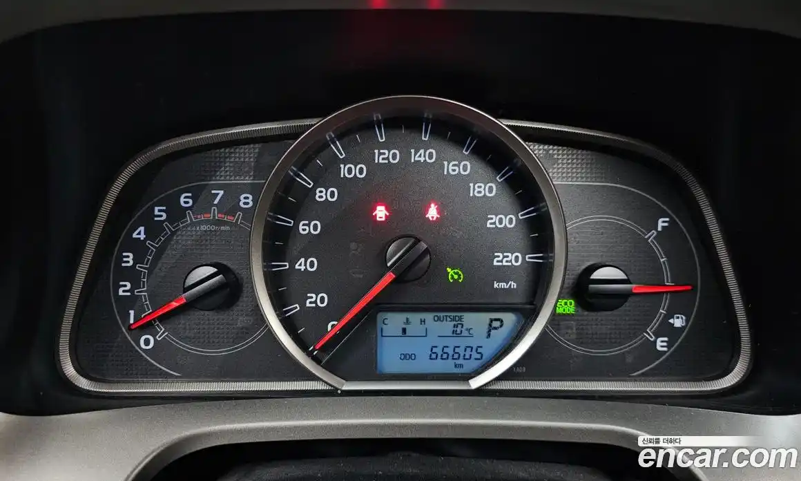 Toyota RAV4 2015 2.5 Автомат в Москве № 258840, фото 8