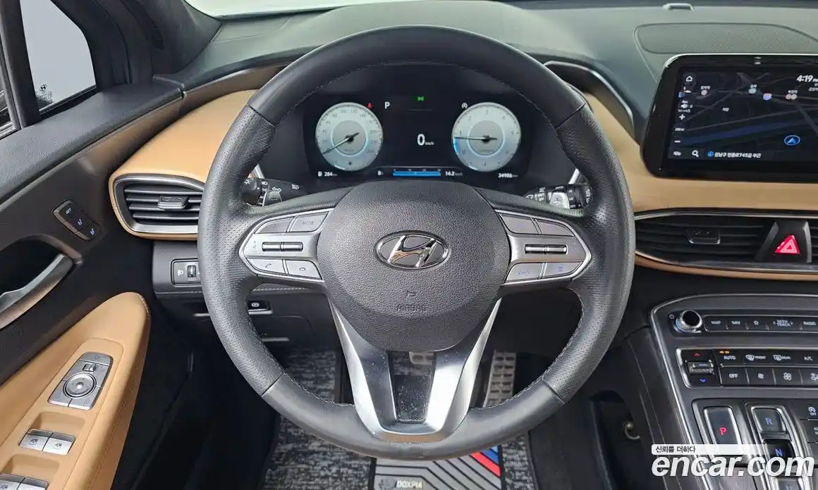 Hyundai Santa Fe 2021 2.2 Автомат в Москве № 267368, фото 17