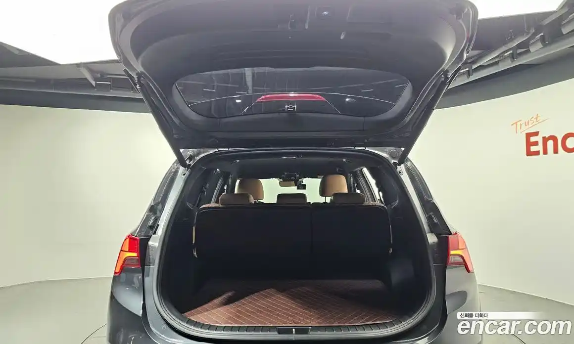 Hyundai Santa Fe 2021 2.2 Автомат в Москве № 267368, фото 7