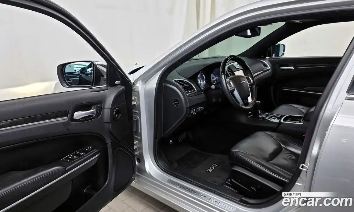 Chrysler 300C 2012 3.0 Автомат в Москве № 268766, фото 10