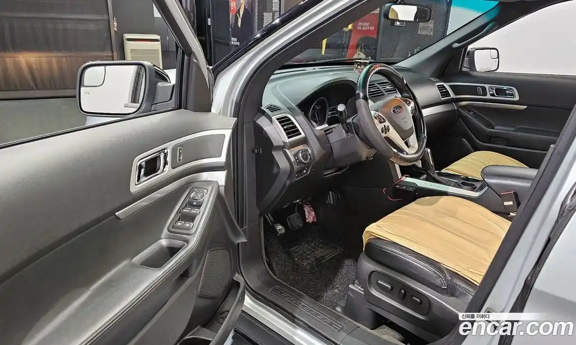 Ford Explorer 2013 2.0 Автомат в Москве № 273450, фото 12