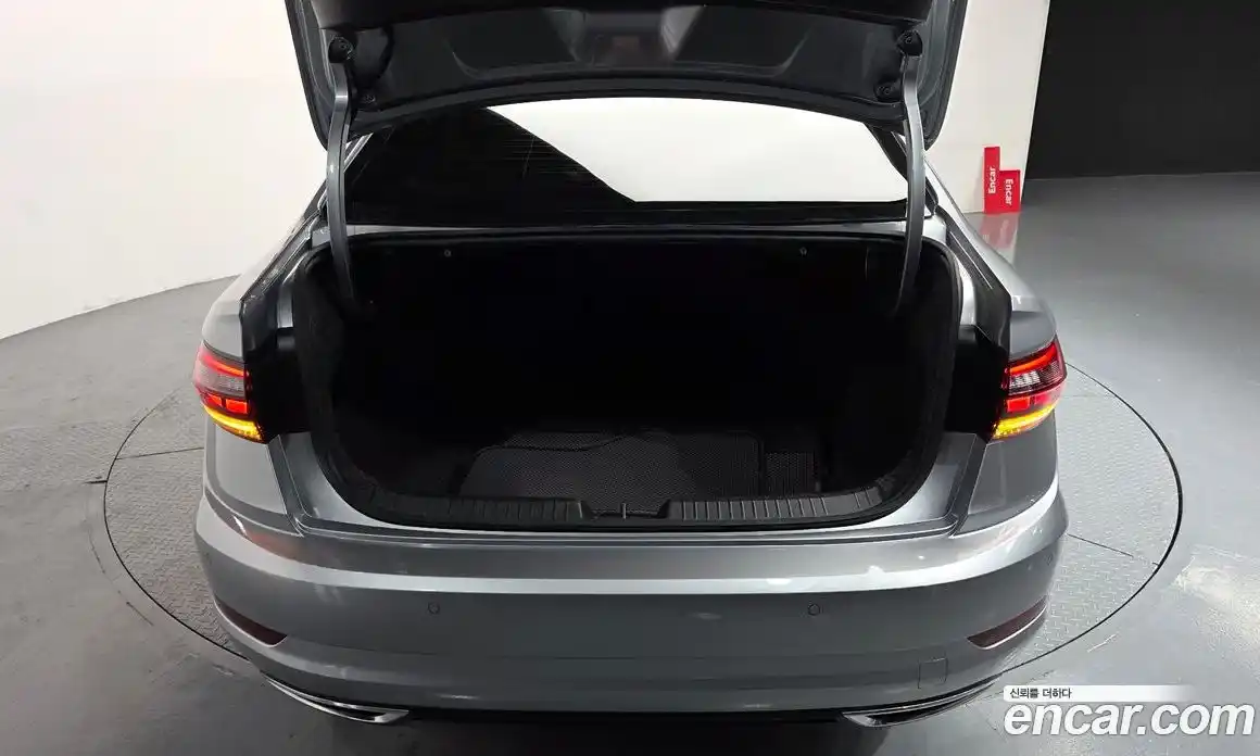 Volkswagen Jetta 2020 1.4 Автомат в Москве № 274676, фото 11