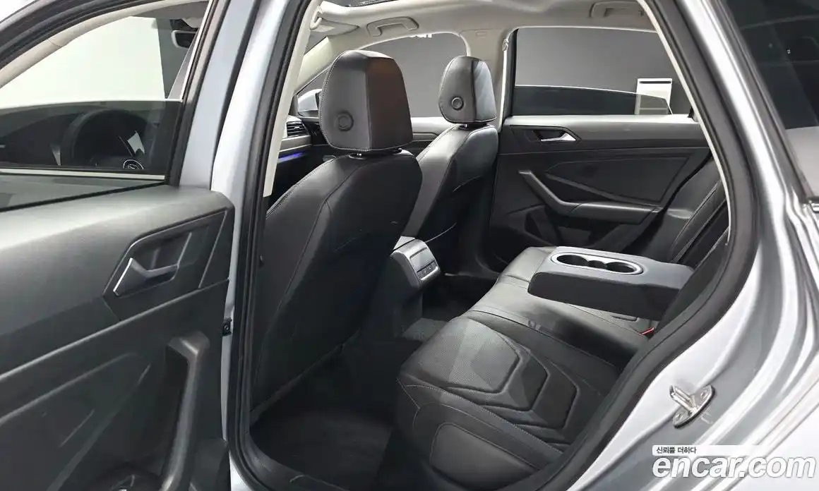 Volkswagen Jetta 2020 1.4 Автомат в Москве № 274676, фото 3