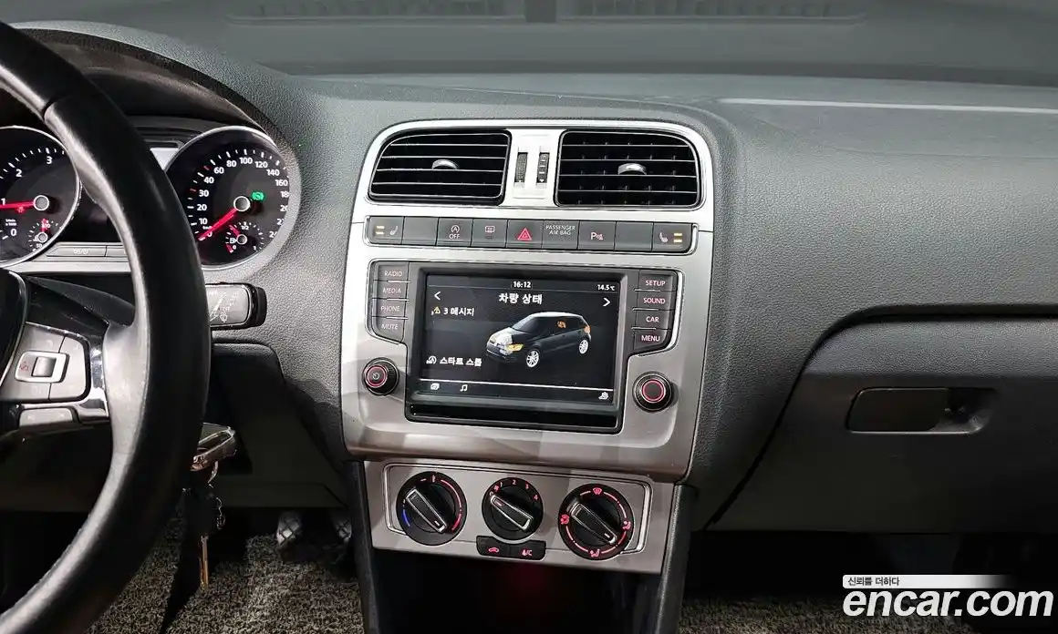 Volkswagen Polo 2016 1.4 Автомат в Москве № 277116, фото 7